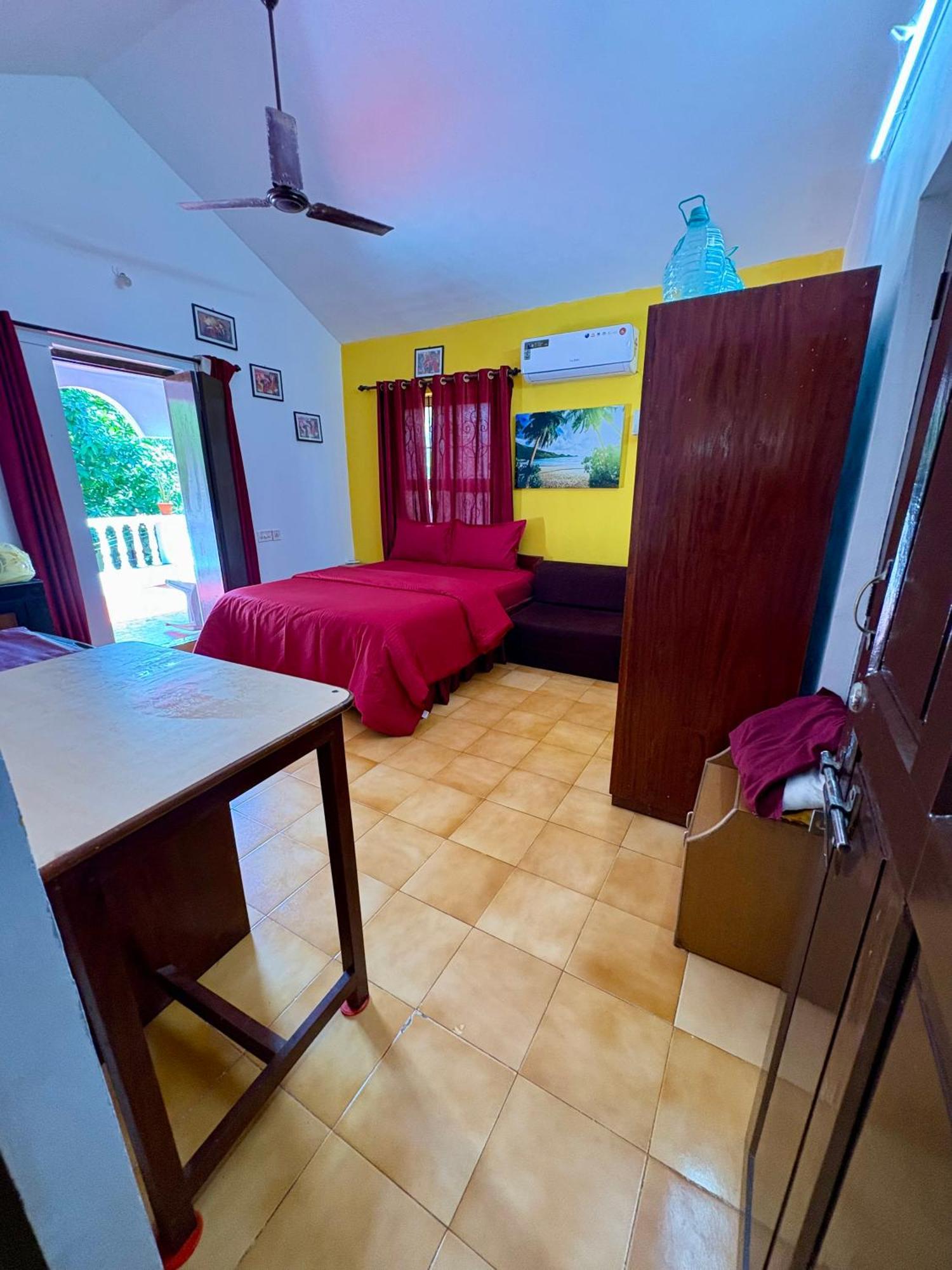 Jes Guest House Majorda Luaran gambar