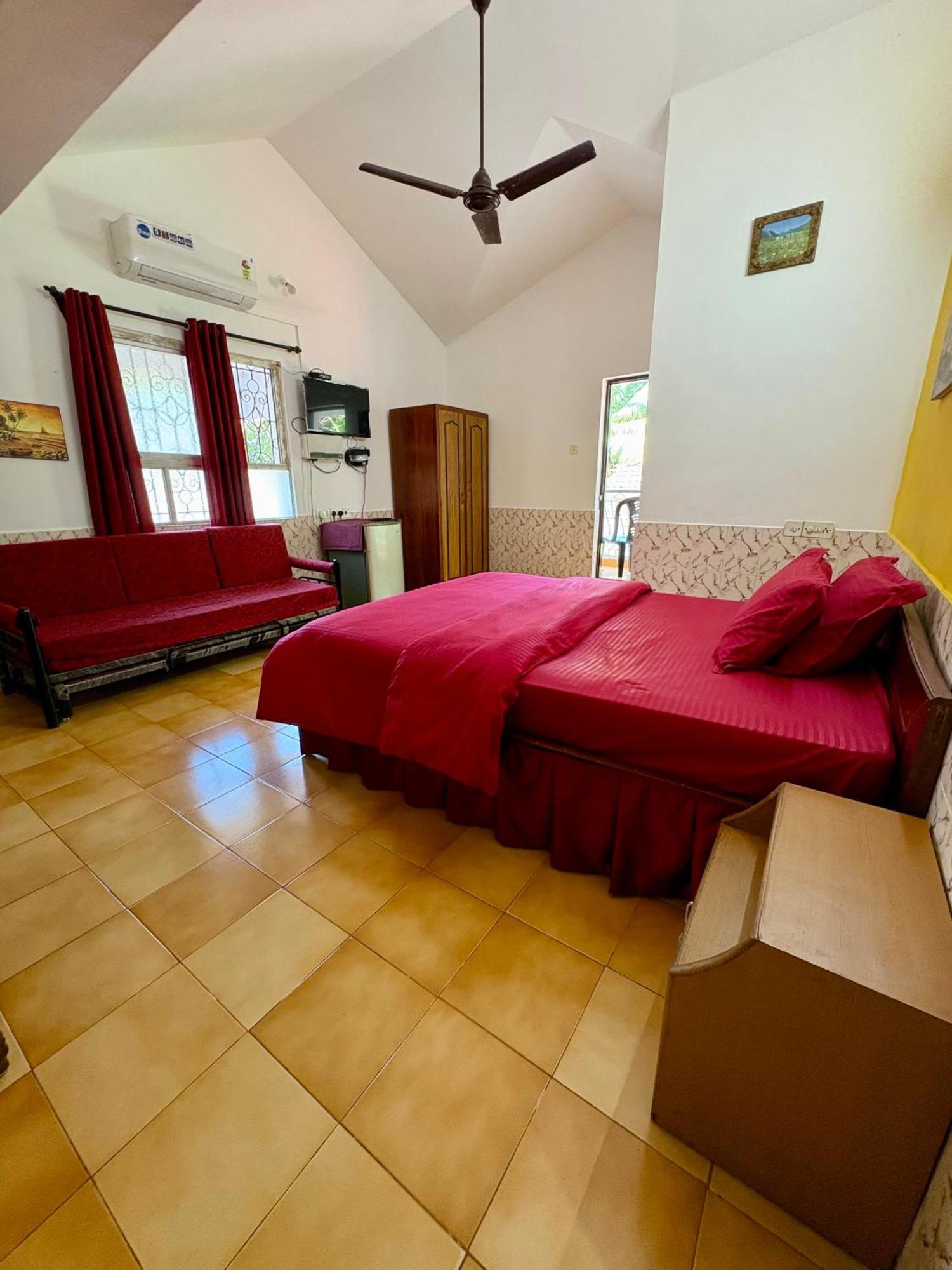 Jes Guest House Majorda Luaran gambar