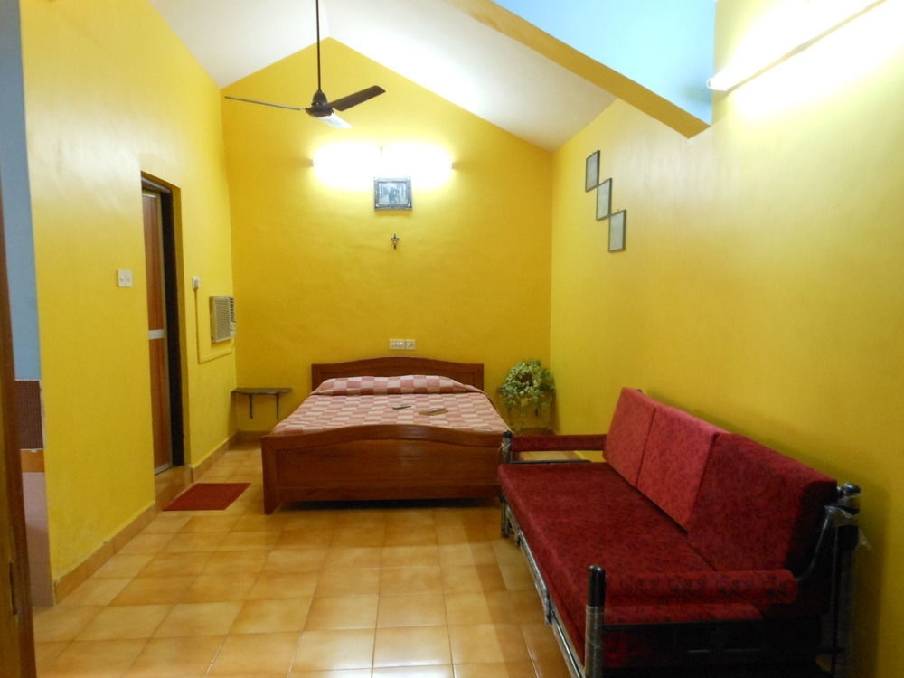 Jes Guest House Majorda Luaran gambar