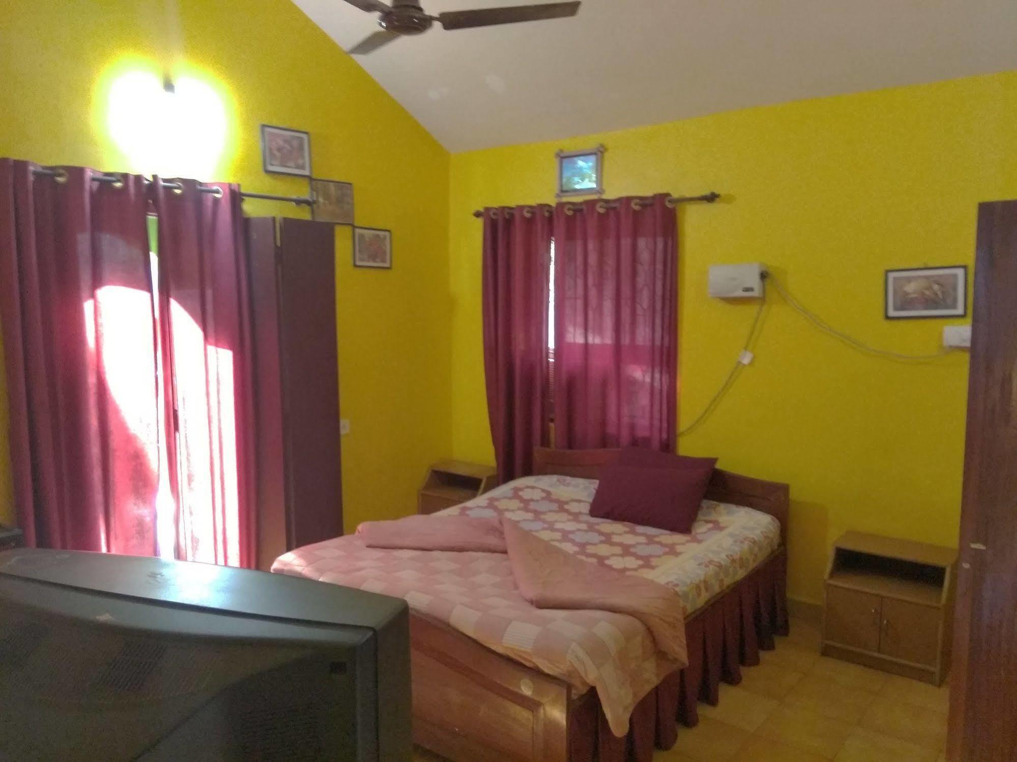 Jes Guest House Majorda Luaran gambar