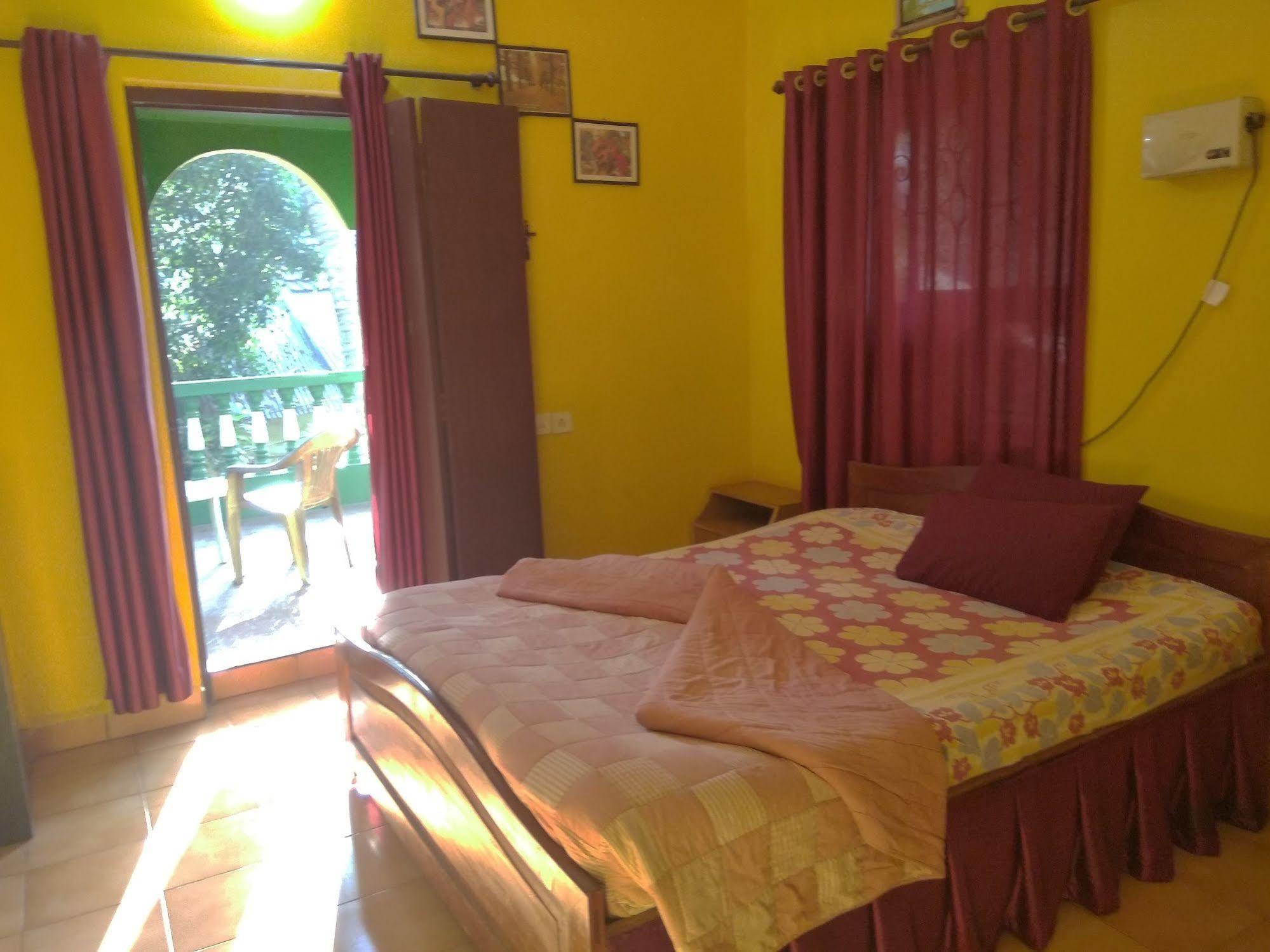 Jes Guest House Majorda Luaran gambar