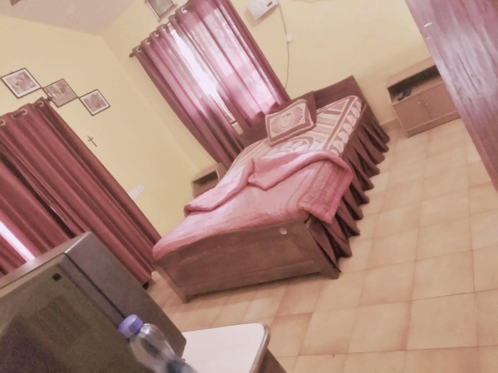 Jes Guest House Majorda Luaran gambar