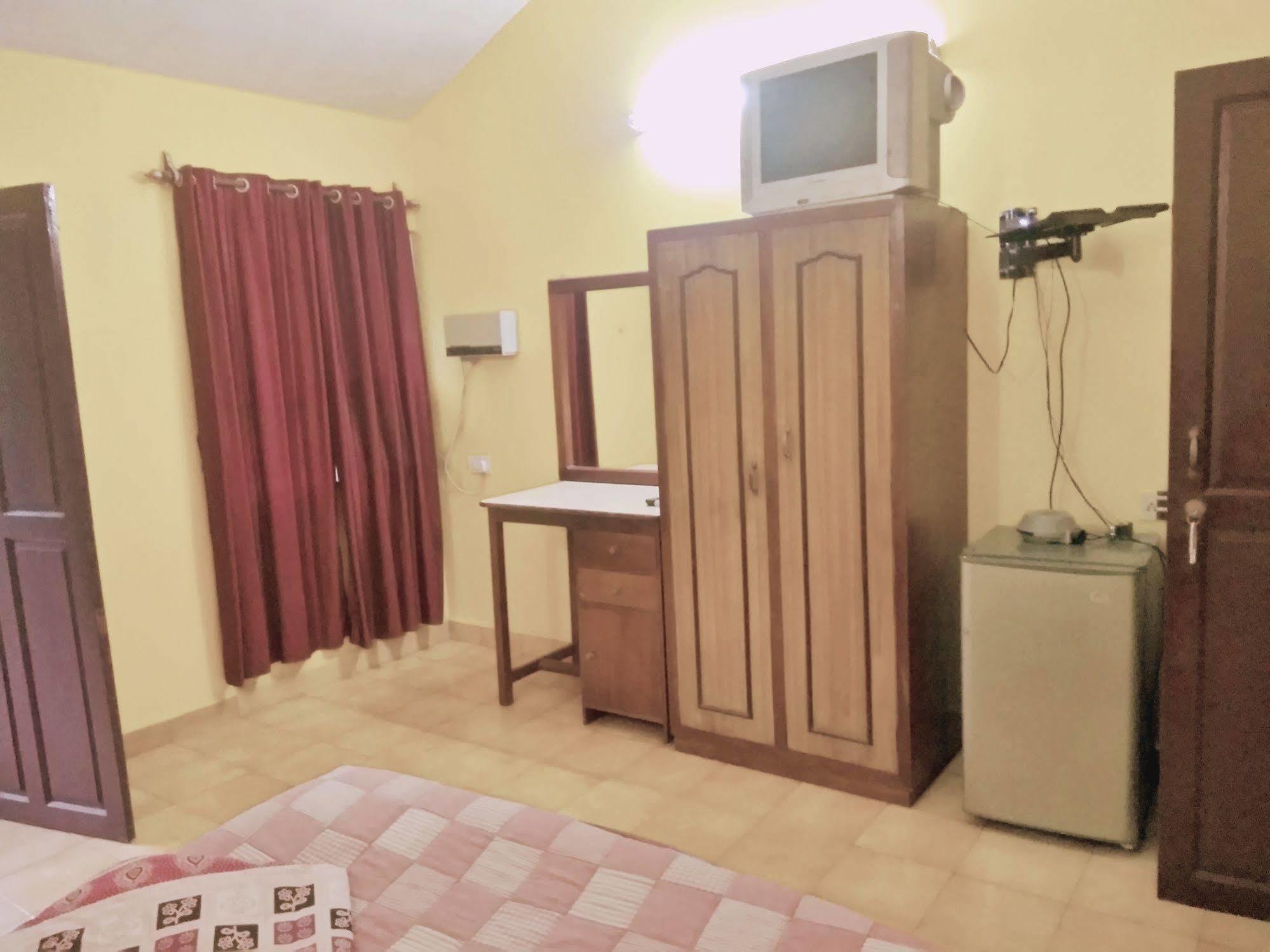 Jes Guest House Majorda Luaran gambar